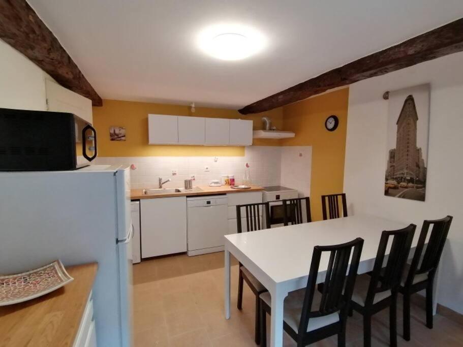 Le Blanc, Agreable Maison De Centre Ville Exterior foto